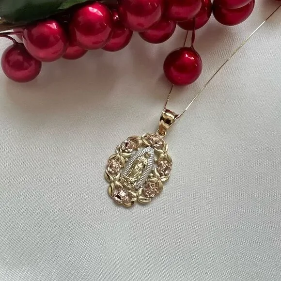 Virgin Mary of Guadalupe Charm | 14k solid Gold | Virgin Mary pendant | - Picture 2 of 8